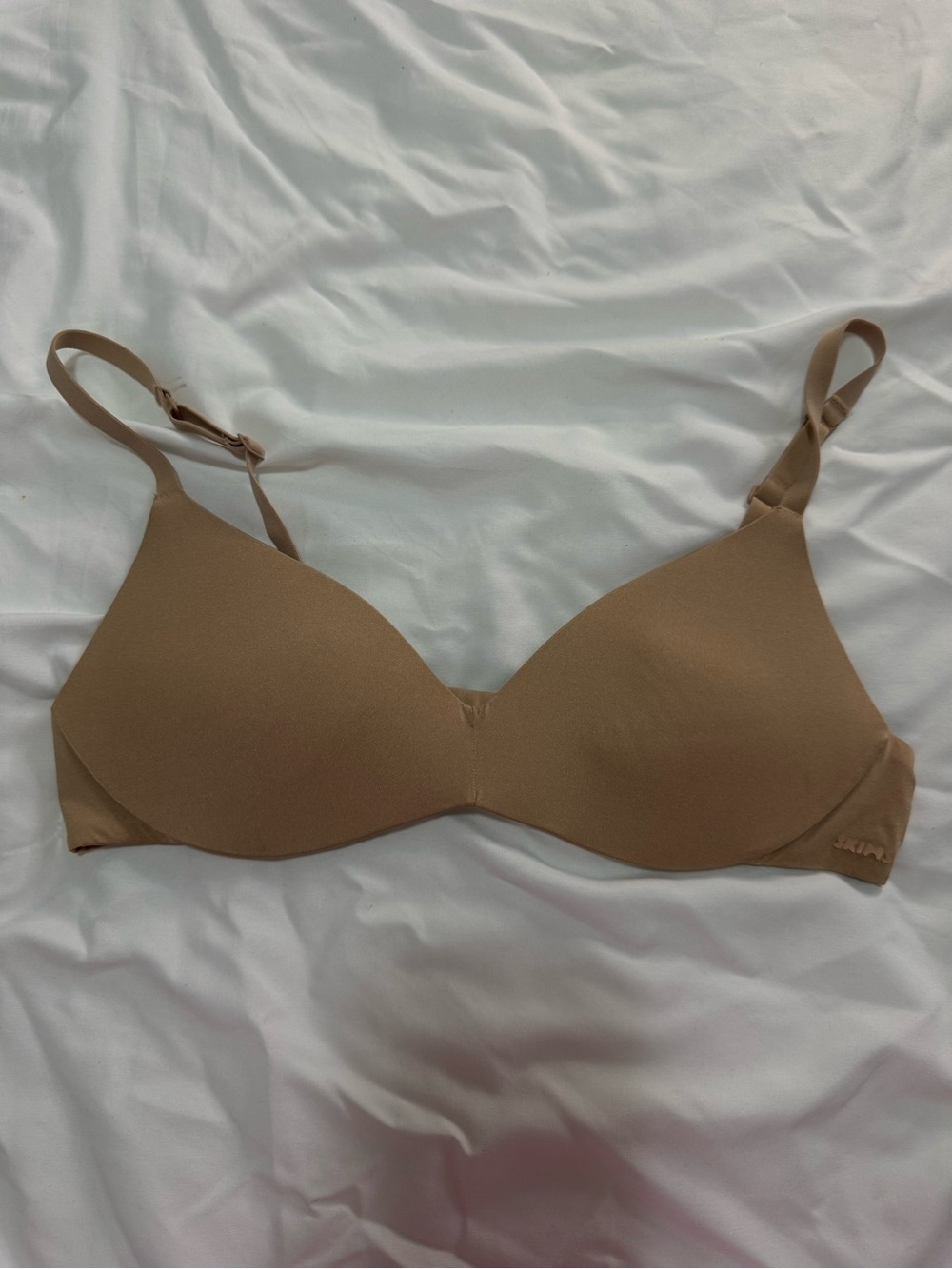 SKIMS Wireless Form T-Shirt Demi Bra - Ochre